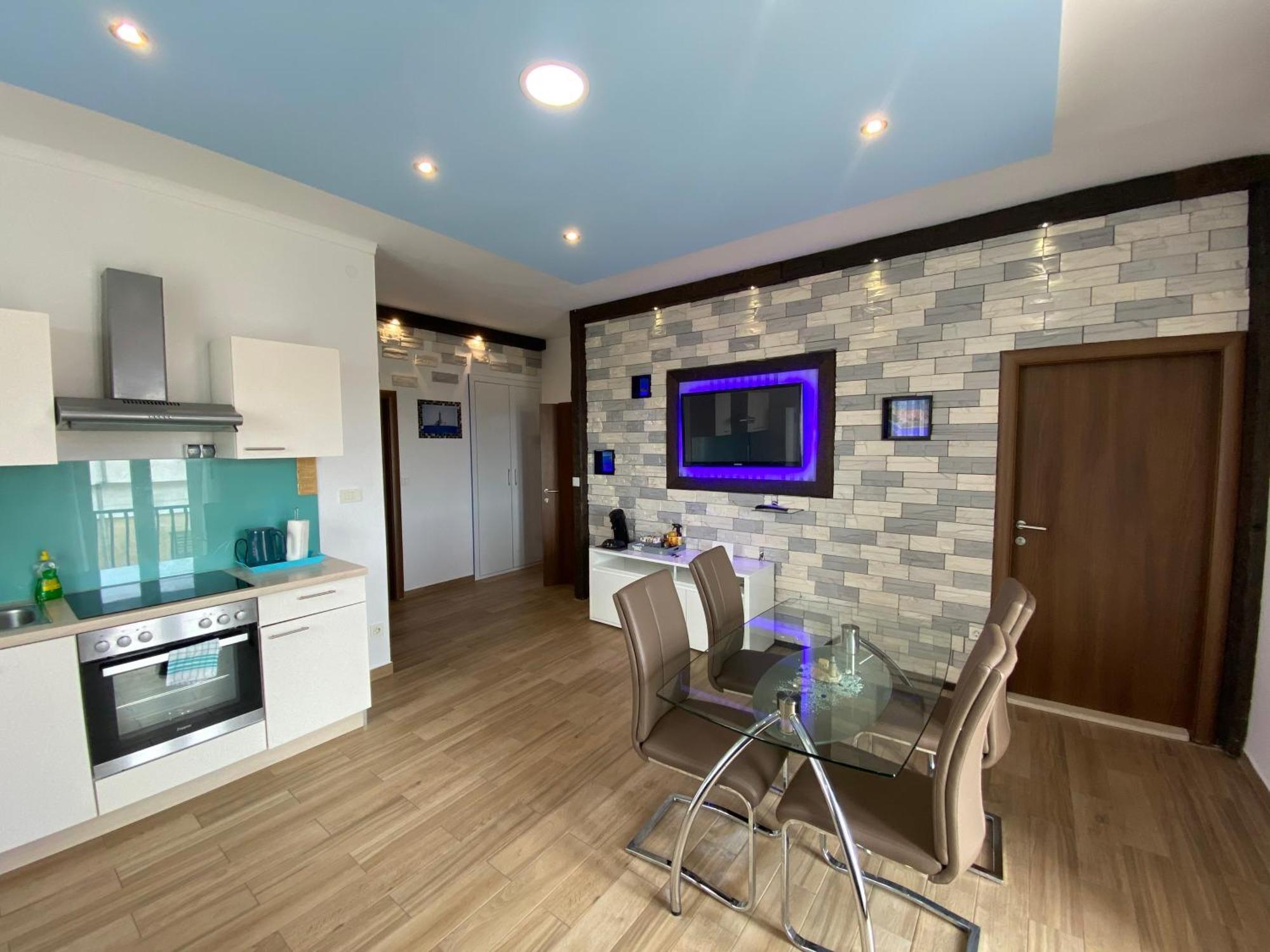 Violet Sea Breeze Apartment Split Exterior photo