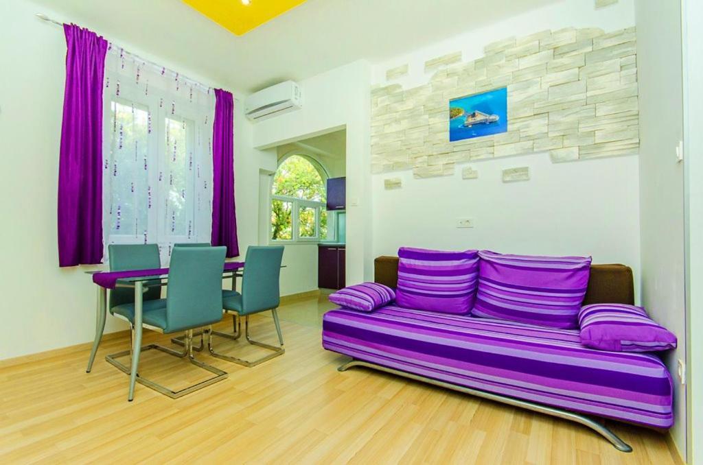 Violet Sea Breeze Apartment Split Exterior photo