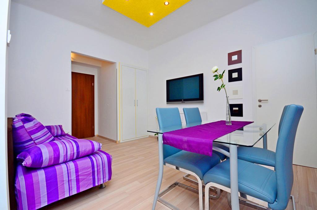 Violet Sea Breeze Apartment Split Exterior photo