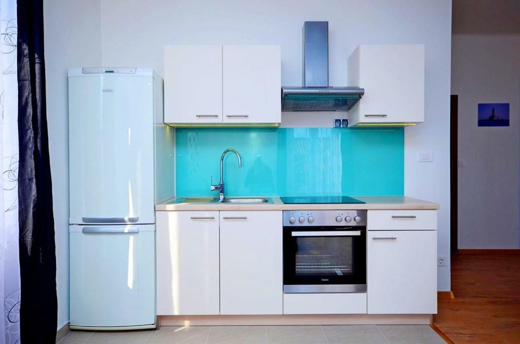 Violet Sea Breeze Apartment Split Exterior photo