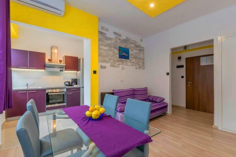 Violet Sea Breeze Apartment Split Exterior photo